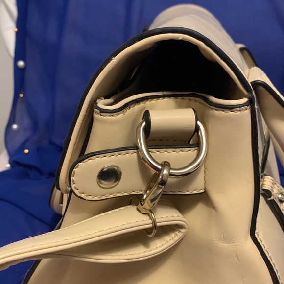 Original Sandra Angelozzi Bisque Beige Ladies Purse With Shoulder Strap - Picture 3 of 3